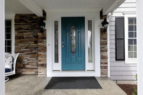 51 Womantam Ln, Cumberland, RI 02864 exterior