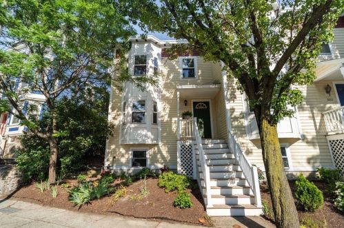 3280 Washington St, Roxbury-Xing, MA 02130 exterior