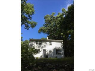 28 Plumtrees Rd, Newtown, CT 06470 exterior