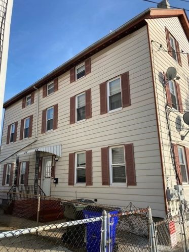 37 Ogrady St, Fall River, MA 02720 exterior