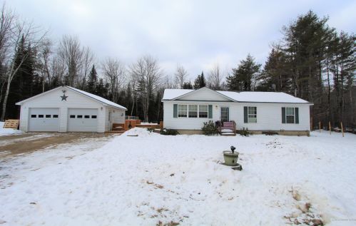 8 Martin Stream Rd, Plymouth, ME 04969 exterior