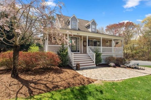 53 Pawtuxet Rd, Plymouth, MA 02360 exterior