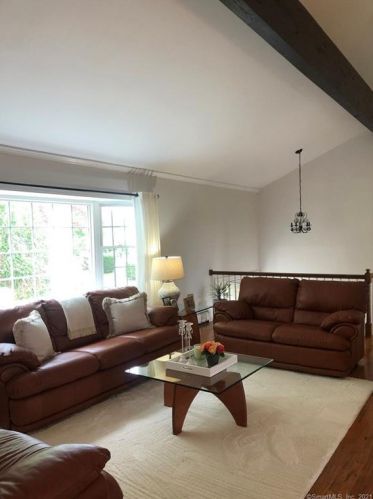 250 Barn Hill Rd, Upper Stepney, CT 06468 exterior
