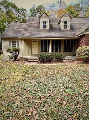 35 Robbins Rd, Fitzwilliam, NH 03447 exterior