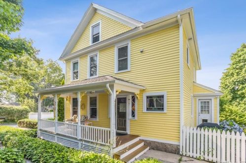 22 Monument St, Groton, CT 06340 exterior