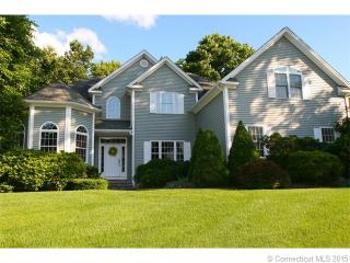 57 Wesley Dr, Huntington, CT 06484 exterior