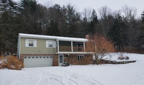 201 Dunhamtown Palmer Rd, Brimfield, MA 01010 exterior