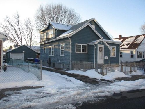 14 Campbell Ave, North-Providence, RI 02904 exterior
