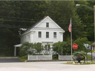 6 Elm St, Freedom, NH 03836 exterior