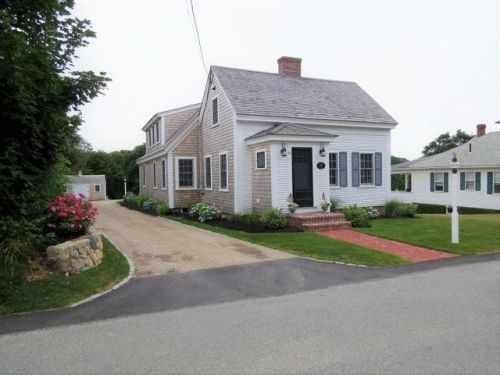 61 School St, Chatham, MA 02633 exterior