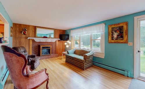 34 Pinecrest Ter, Portsmouth, NH 03801 exterior