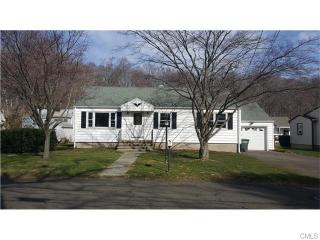 172 Crestview Dr, Bridgeport, CT 06606 exterior