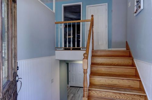 184 Breakheart Hill Rd, West Greenwich, RI 02817 exterior