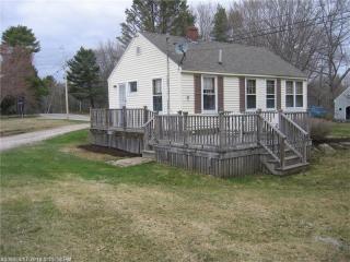 72 Mills Rd, Kennebunkport, ME 04046 exterior