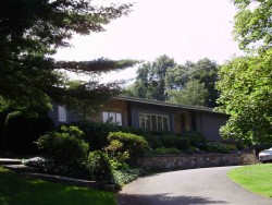 10 Malubar Ln, Newton, MA 02459 exterior