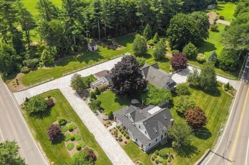 132 Mayflower Rd, Plympton, MA 02367 exterior