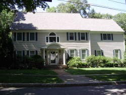 216 Arnold Rd, Newton, MA 02459 exterior