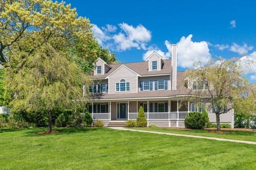 138 Altamount Ave, Saugus, MA 01906 exterior