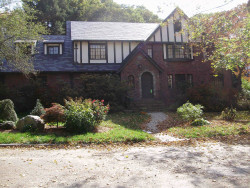 46 Bishopsgate Rd, Newton, MA 02459 exterior