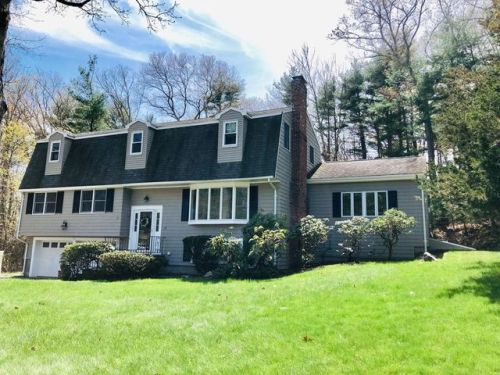 15 Hillcrest Rd, Medfield, MA 02052 exterior
