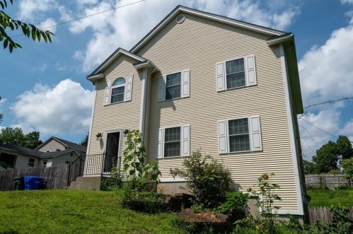 18 Riverton Rd, Springfield, MA 01109 exterior