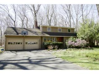 5 Live Oak Rd, Norwalk, CT 06851 exterior