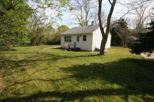 1344 Massasoit Rd, Eastham, MA 02642 exterior