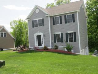 24 Fieldstone Dr, Goffstown, NH 03046 exterior