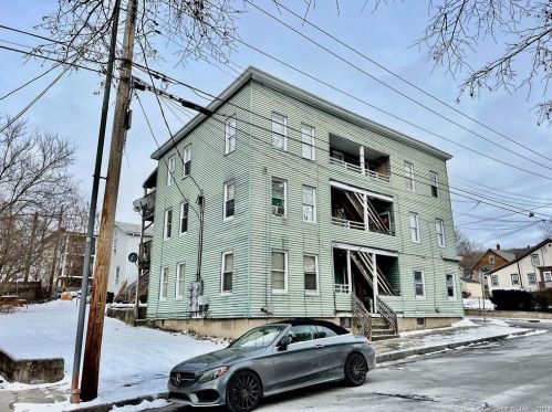 33 Star St, Ansonia, CT 06401 exterior