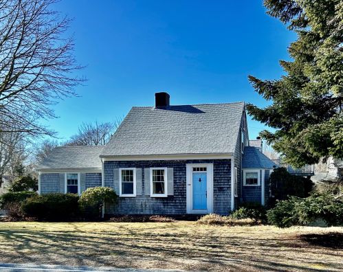 185 Sea Ave, Yarmouth, MA 02673 exterior