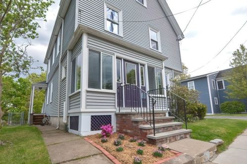 36 Chandler Pl, Newton, MA 02464 exterior