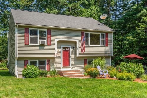 72 Peabody Rd, Shirley, MA 01464 exterior