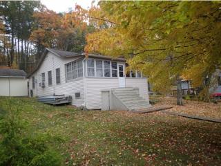 13 Farmer Rd, Windham, NH 03087 exterior