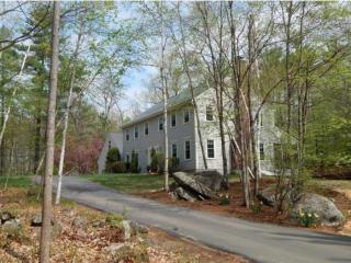 31 Schoolhouse Rd, Amherst, NH 03031 exterior