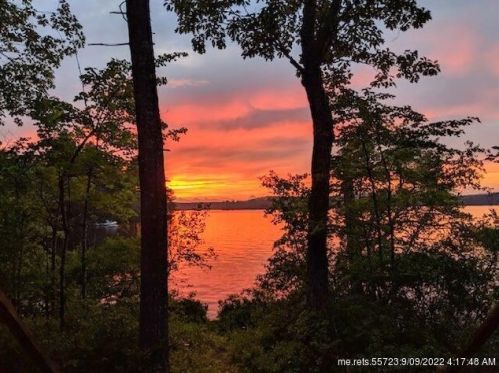 54 Thomas Pond Terrace Rd, Raymond, ME 04071 exterior