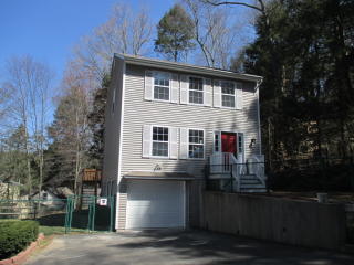 3 Dolan Cir, Seymour, CT 06483 exterior
