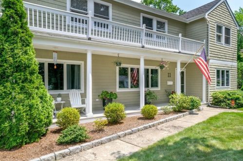 11 Winnipauk Dr, Norwalk, CT 06851 exterior