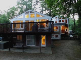 17 Lakeview Dr, Nottingham, NH 03290 exterior