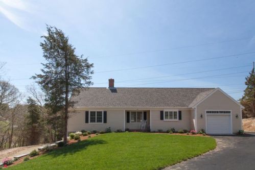 28 Canoe Pond Dr, Brewster, MA 02631 exterior