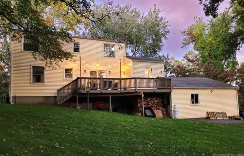 41 Hurd Ave, Upper Stepney, CT 06468 exterior