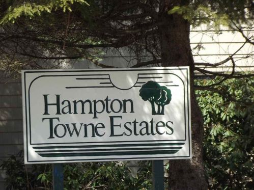 72 Hampton Towne Est, Hampton, NH 03842 exterior
