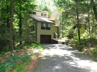 157 Old Farms Rd, Torrington, CT 06790 exterior