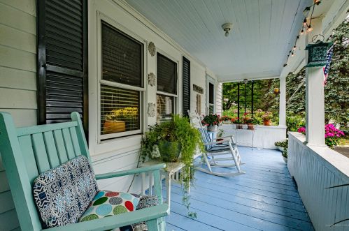 14 Wilson St, Topsham, ME 04086 exterior