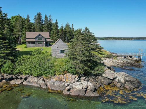 318 Atlantic Rd, Minturn, ME 04685 exterior