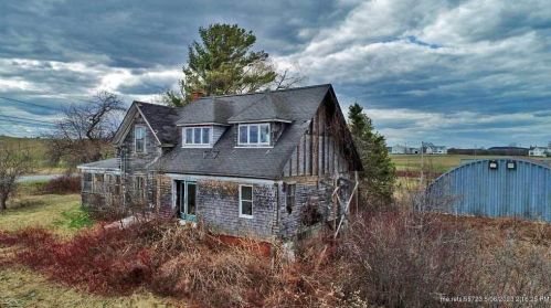293 Hughes Rd, Mapleton, ME 04757 exterior