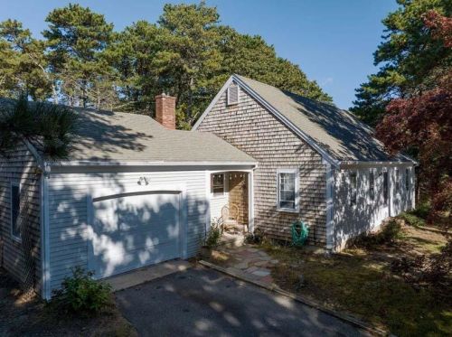 175 Country Ln, Eastham, MA 02642 exterior