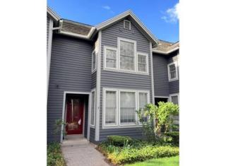 30 Amity Pl, Amherst, MA 01002 exterior