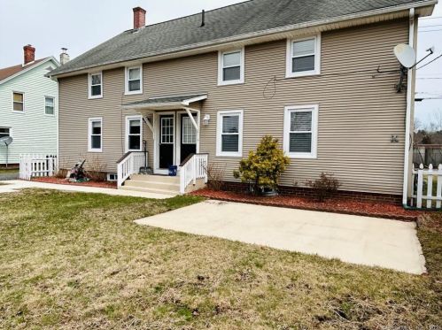 15 Sayles Ave, Killingly, CT 06241 exterior