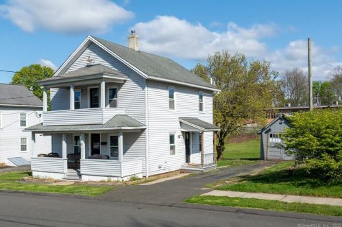 32 Twining St, Bristol, CT 06010 exterior