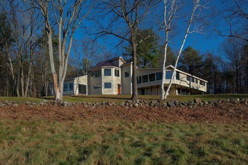798 Dolly Rd, Hopkinton, NH 03229 exterior